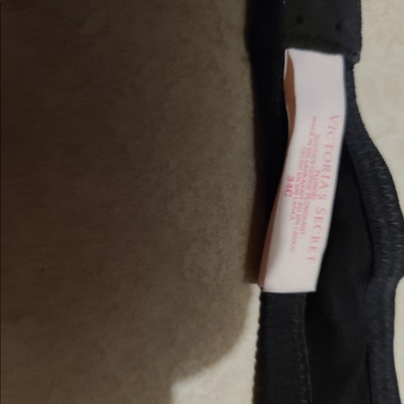 Victoria’s Secret bra 34C - Picture 4 of 4